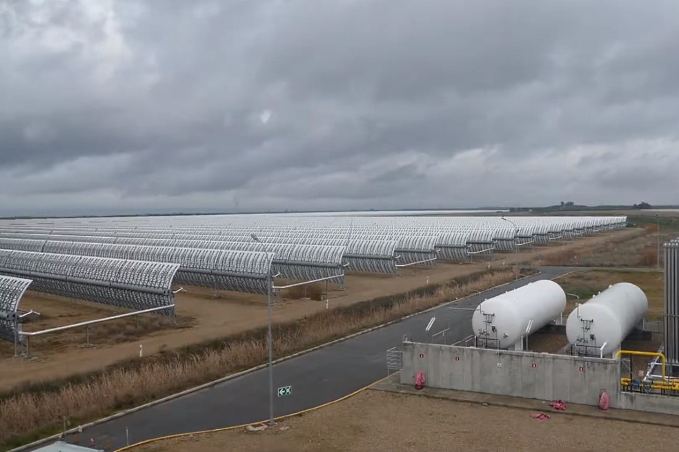 Сколько стоит строительство солнечной тепловой электростанции?