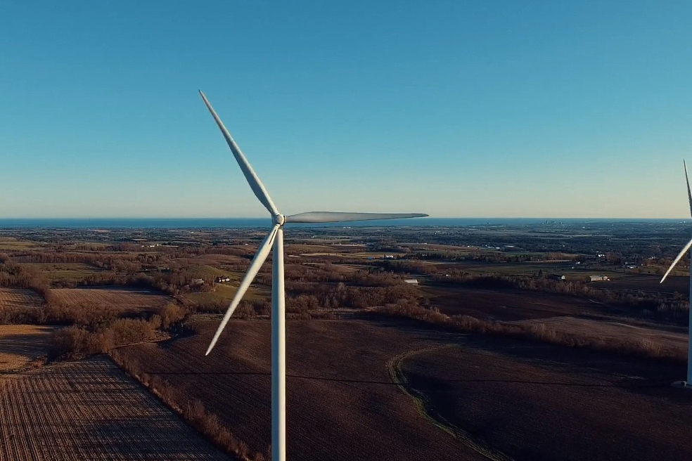 Генеральный подрядчик отвечает за реализацию проекта ветряной фермы по ЕРС-контракту (Engineering, Procurement and Construction) Генеральный подрядчик отвечает за реализацию проекта ветряной фермы по ЕРС-контракту (Engineering, Procurement and Construction)