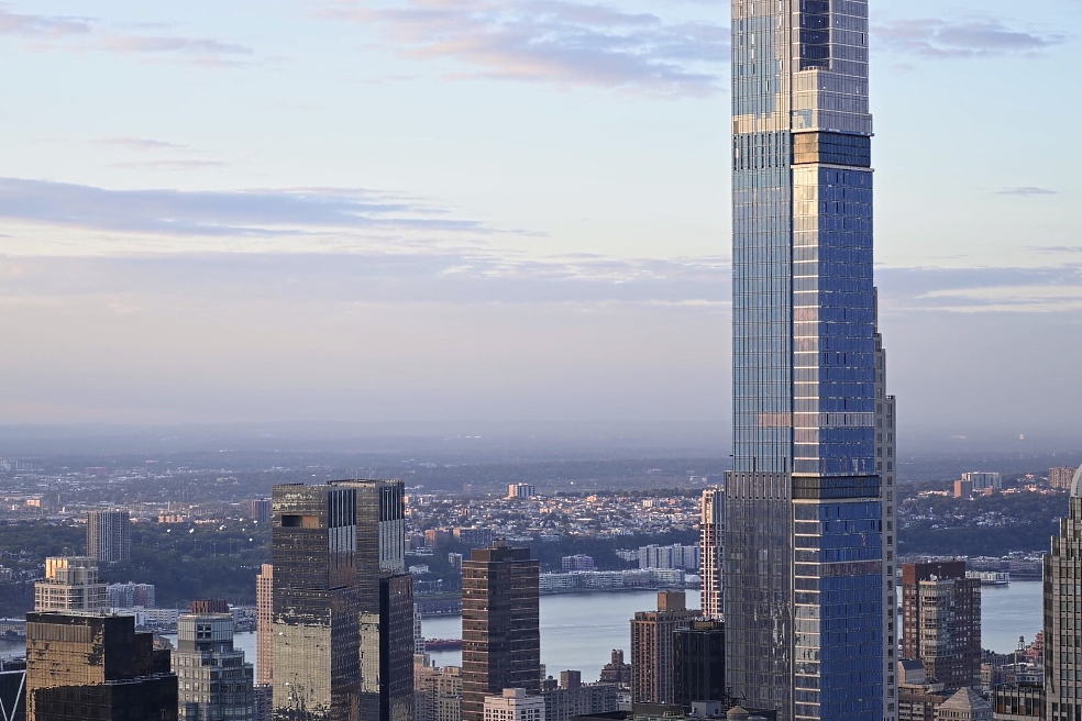 Международные кредиты делятся на транши, поэтому валюта, референсная процентная ставка и спред могут различаться для каждого транша Международные кредиты делятся на транши, поэтому валюта, референсная процентная ставка и спред могут различаться для каждого транша