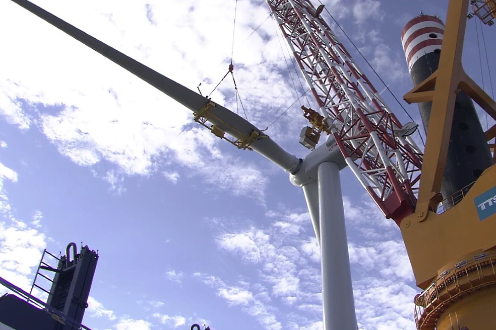 Based on this information, the cost of wind farms in the North Sea averages 4-5 million euros per 1 MW of installed capacity Based on this information, the cost of wind farms in the North Sea averages 4-5 million euros per 1 MW of installed capacity