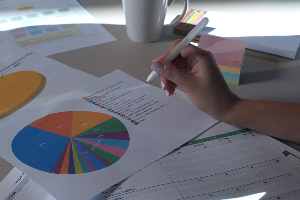 Financing offshore and onshore wind farms in the UK Financing offshore and onshore wind farms in the UK