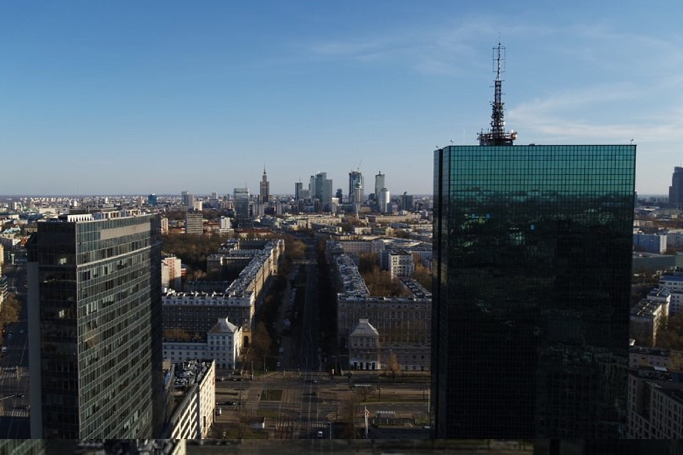 Physical or real investments are investments made in tangible assets to obtain economic benefits Physical or real investments are investments made in tangible assets to obtain economic benefits